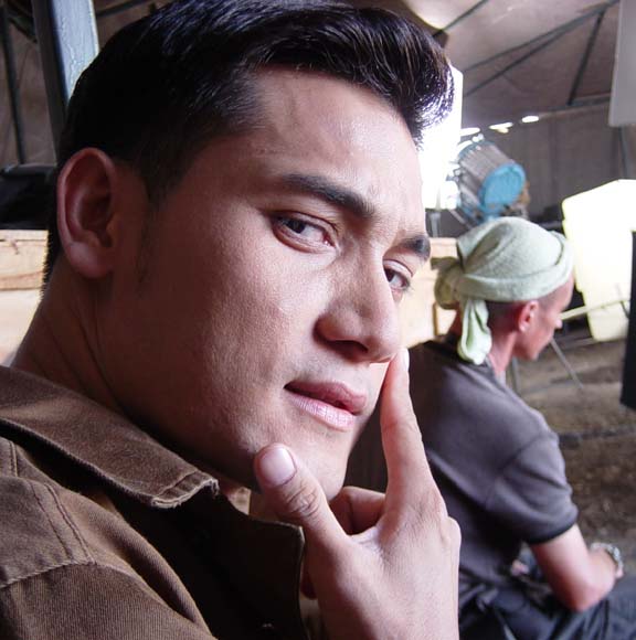 Asada practing his "eecha" (jealous face)